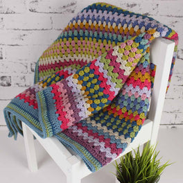 Après Ski Blanket Pattern in Stylecraft Special Dk - by Sara Geraghty - Digital Version