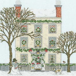 Christmas Townhouse  - Bothy Threads Cross Stitch Kit