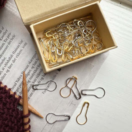 PetiteKnit Opening Bulb Stitch Markers & Label