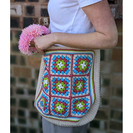 Free Download - Sara's Granny Square Holiday Bag in Sirdar Stories Dk